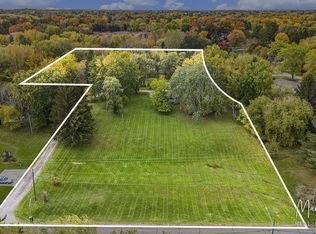 3120 Richmond St NW, Grand Rapids, MI 49534