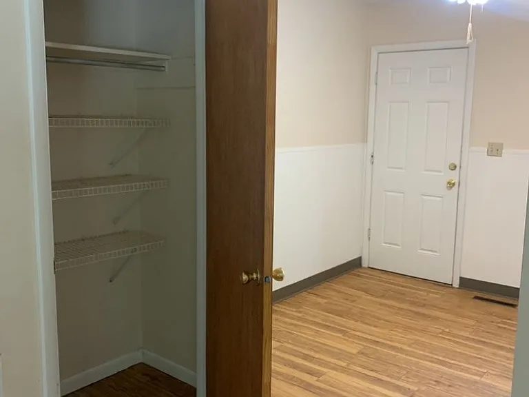 320 Del Clair Rd — Photo 22