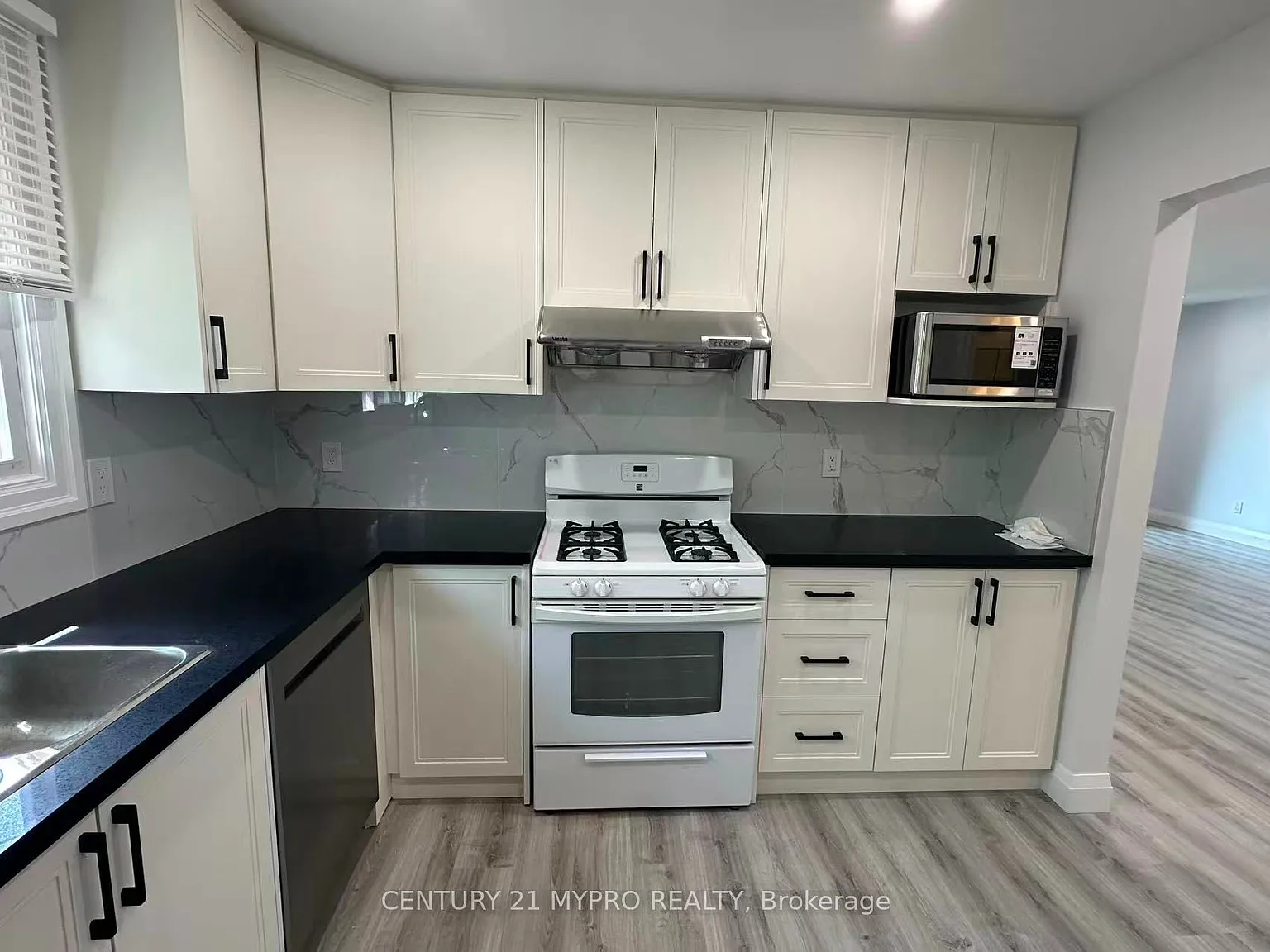 3 bed, $3,200 — Photo 3