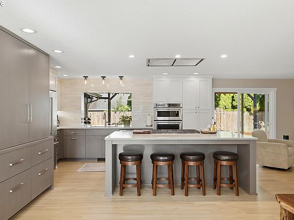 3rd image of 3305 Partridge Ln