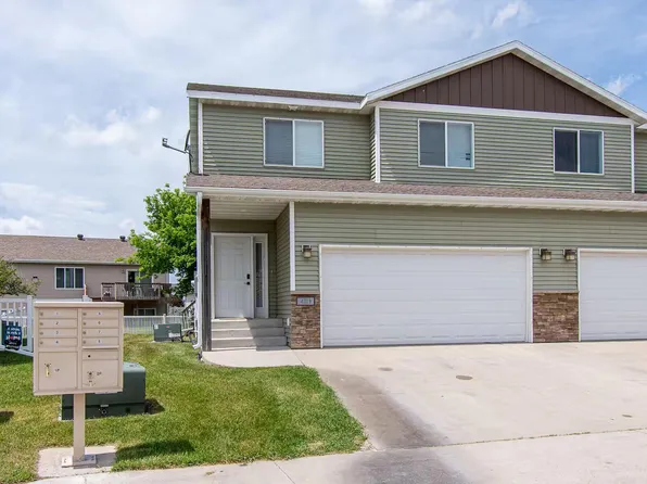 4213 51st St S, Fargo, ND 58104