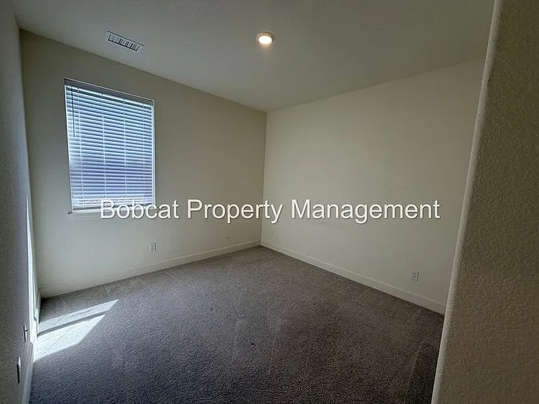 1751 Boundary Peak St — Photo 36