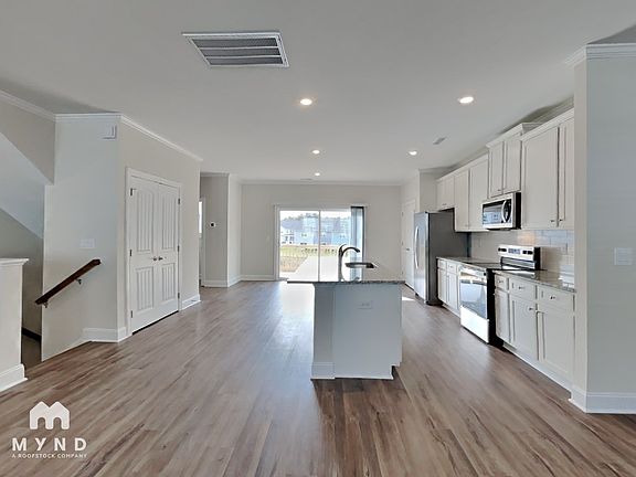 4th image of 6933 Woodland Stream Pl