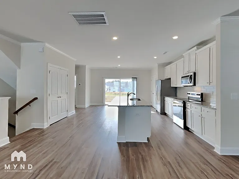 6933 Woodland Stream Pl — Photo 4