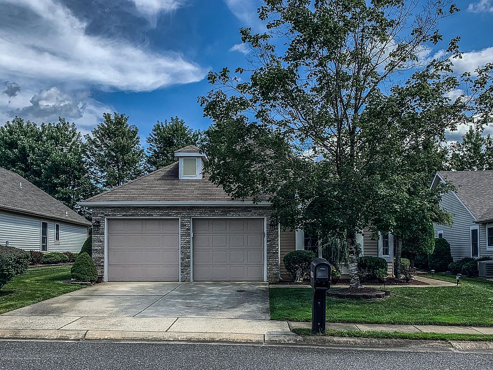 1st image of 2309 N Chanticleer Ct