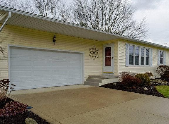 2nd image of 1343 Bonnie Dr