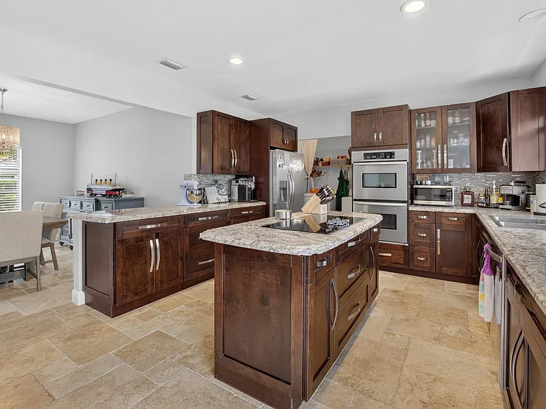 3870 Sabal Lakes Rd — Photo 9