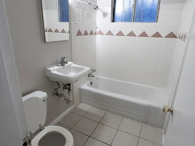 3826 Harrison Ave — Photo 13