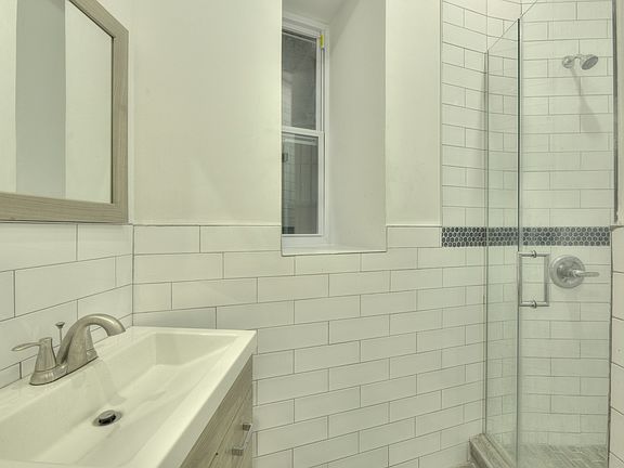 5th image of 409 W 48th St #2