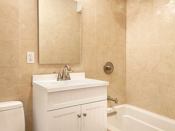 4th image of 2 Tudor City Pl APT 1EN