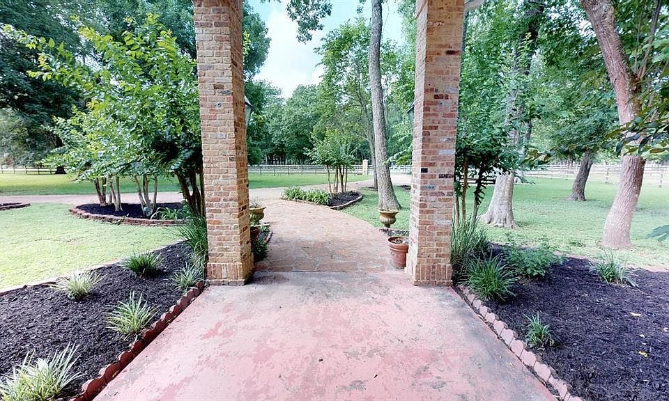 1st image of 5406 Winding River Dr