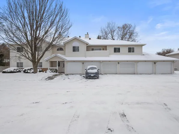 4040 Maureen Dr NE Unit 202, Columbia Heights, MN 55421