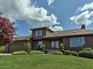 108 Squirrel Run, Clarks Green, PA 18411
