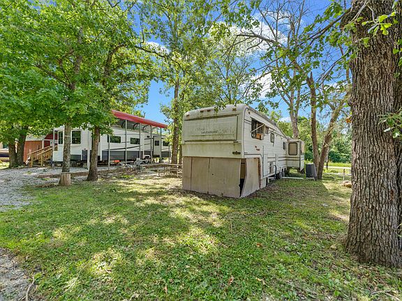 4th image of 546 Jellystone Avenue