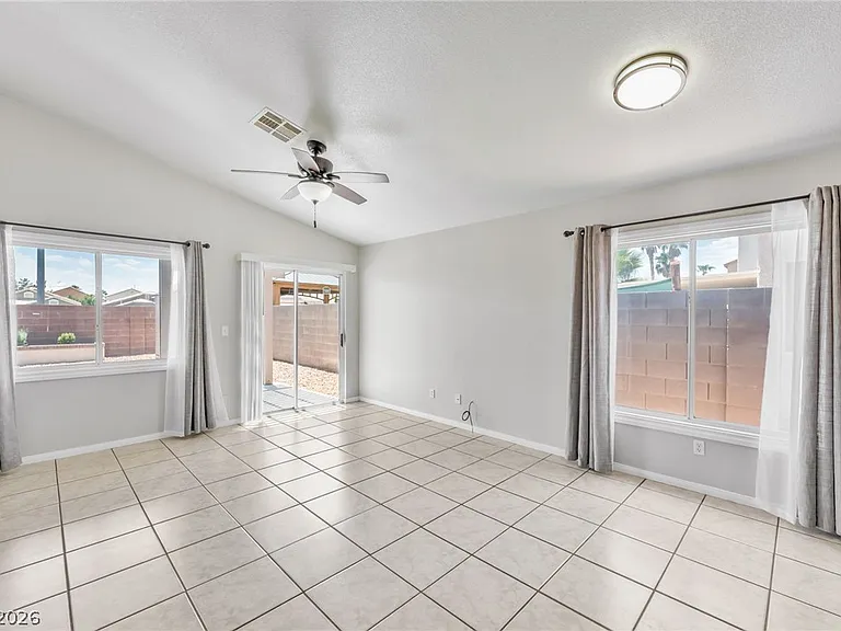 4353 Scarlet Sea Ave — Photo 5