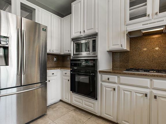 5th image of 2405 Cornell Dr