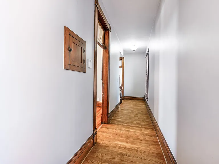 529 S 3rd St — Photo 31