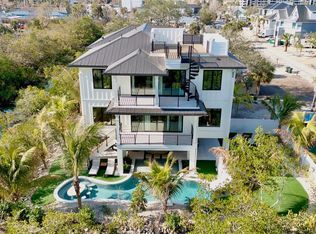 6548 Sabal Dr, Sarasota, FL 34242