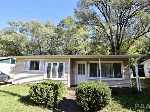 1404 Fenley St, Pekin, IL 61554
