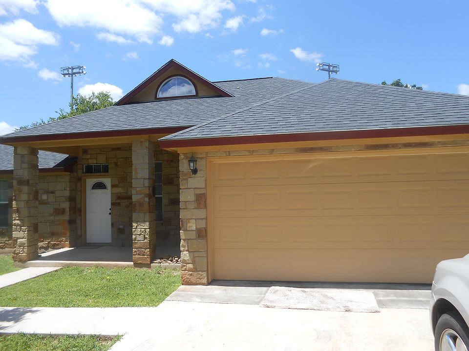 1st image of 384 Keanahalululu Ln