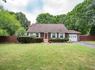 318 Tyler Ave, Miller Place, NY 11764