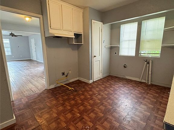 2nd image of 1418 Ormond Drive