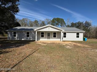 21704 Magnolia Springs Rd, Moss Point, MS 39562