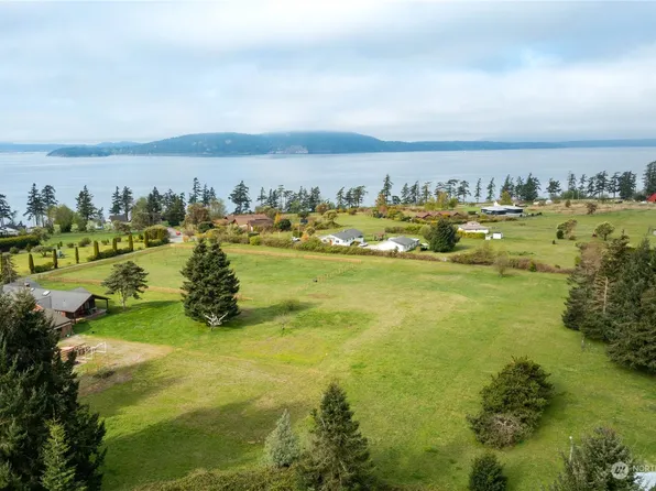 5197 Filbert Lane, Bow, WA 98232