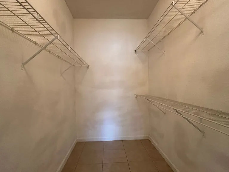 323 Arbor Lakes Cir — Photo 13