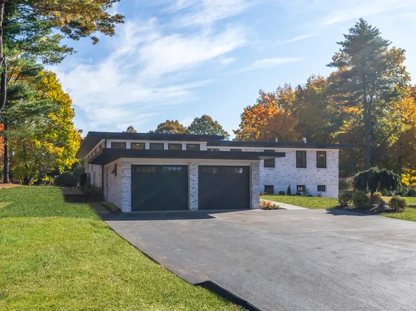 44 Ferncliff Drive, West Hartford, CT 06117