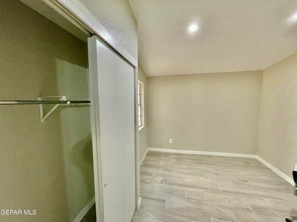 el-paso-texas-442665025 picture