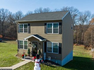 1384 Snyder Corner Rd, Red Lion, PA 17356