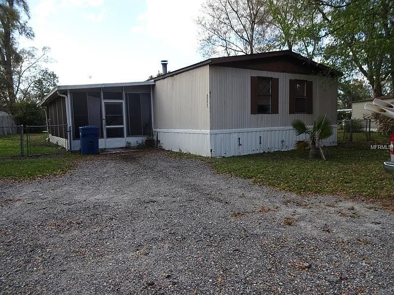 2nd image of 261 Lake Mamie Rd