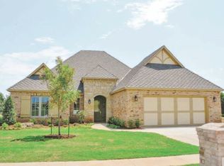 1105 NW Thornbury Dr, Lawton, OK 73505