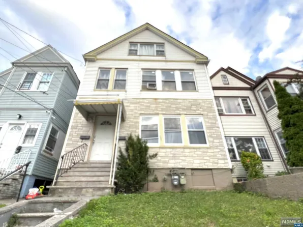 203 Highland Ave, Passaic, NJ 07055