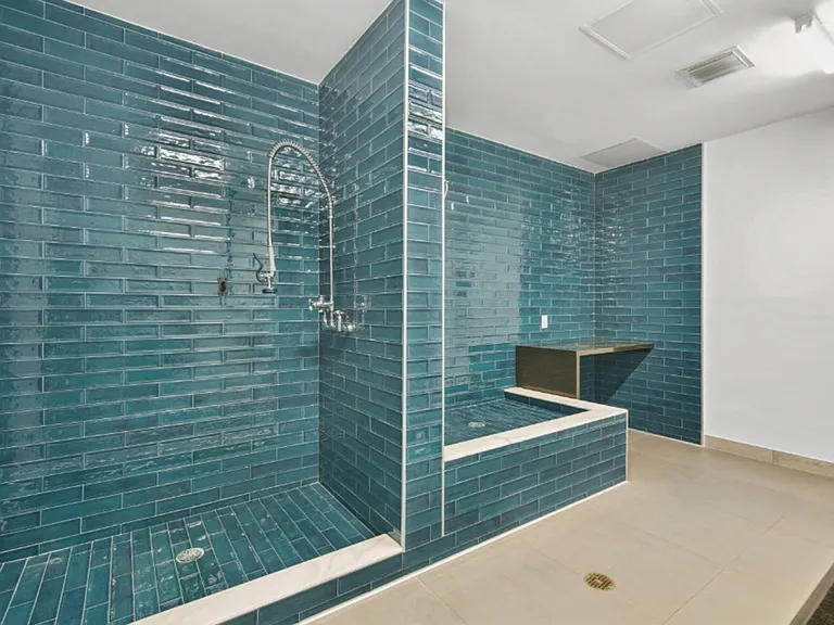 Aura North Miami Beach — Photo 40