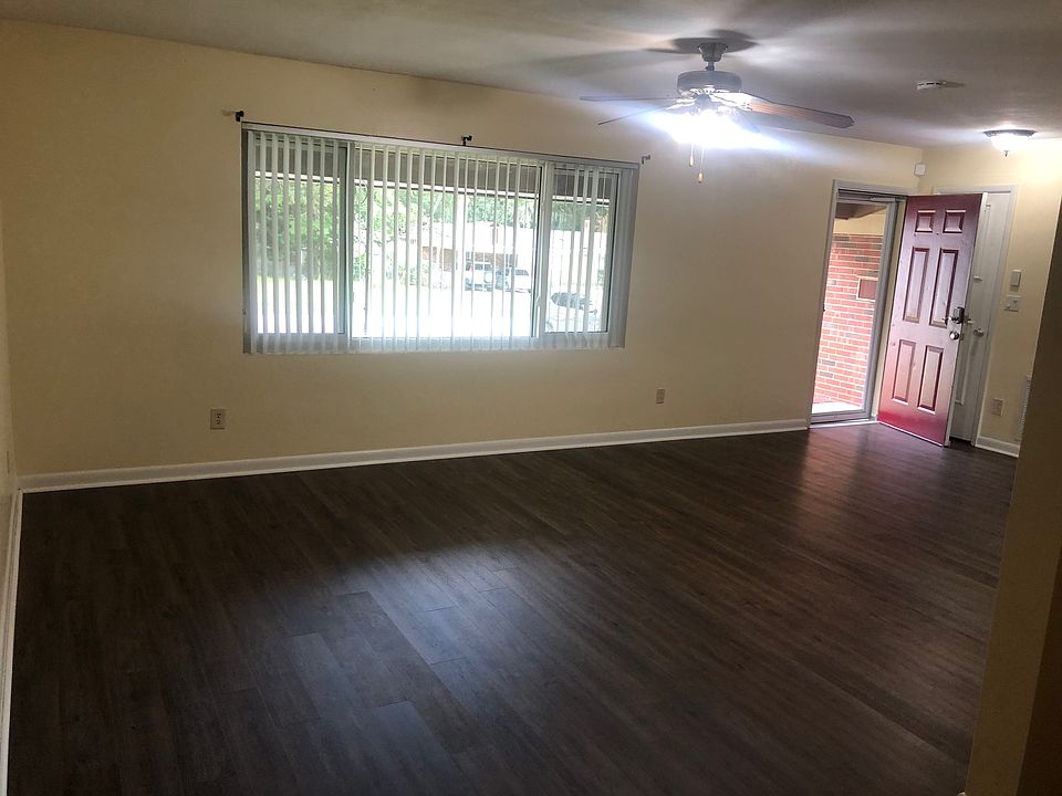 1st image of 3940 Yarborough Dr