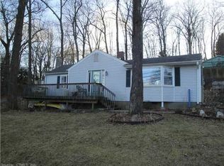 186 Deepwood Dr, Amston, CT 06231