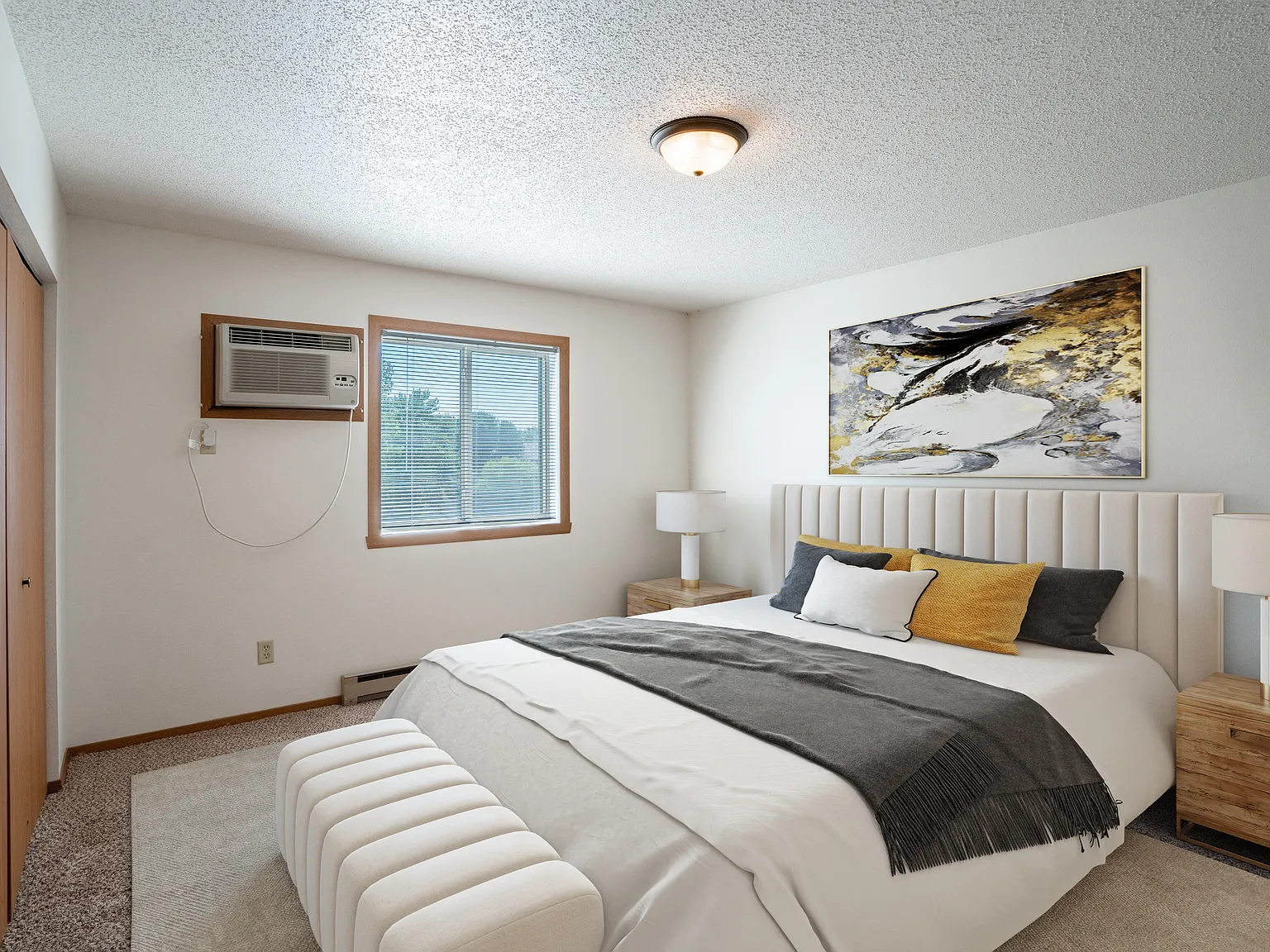 Westview Towers — Photo 3