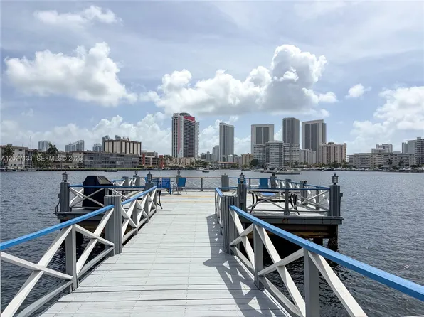 430 Golden Isles Dr APT 205, Hallandale Beach, FL 33009