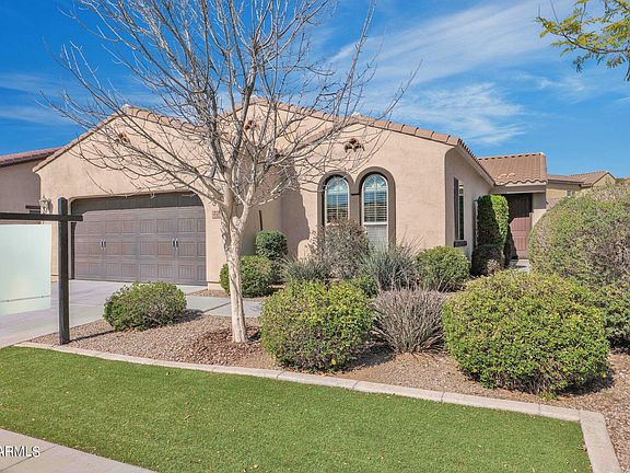 2nd image of 228 E CAROB Drive