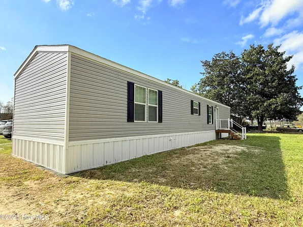 964 Galloway Road, Grimesland, NC 27837