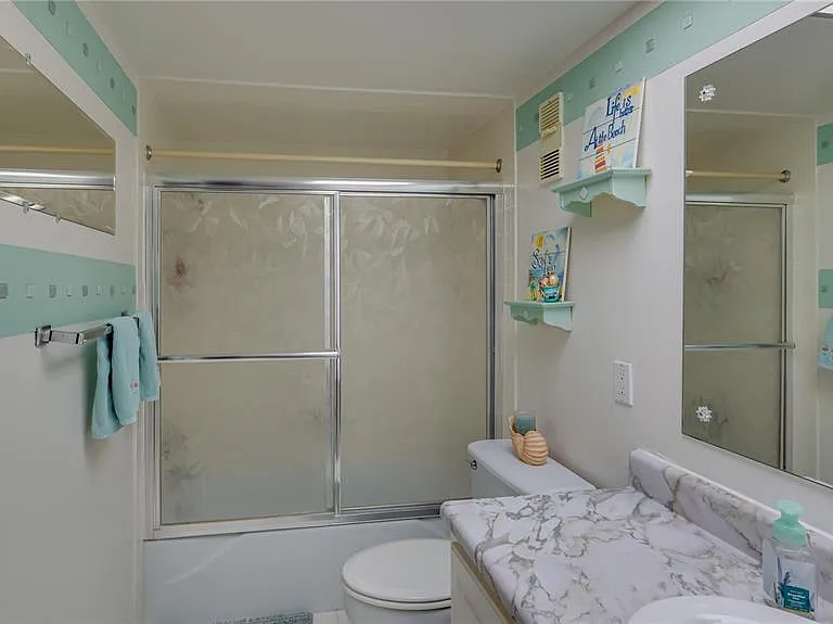 4900 Brittany Dr S #411 — Photo 37