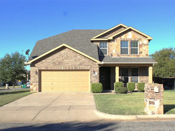 1730 Elk Run Dr, Stephenville, TX 76401