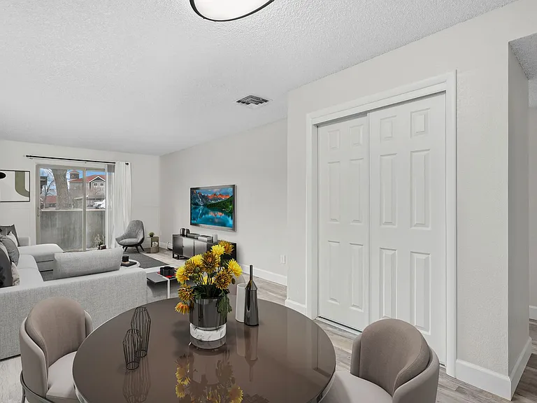 North Star Apartments - Beautiful Remodeled Apartments — Photo 48