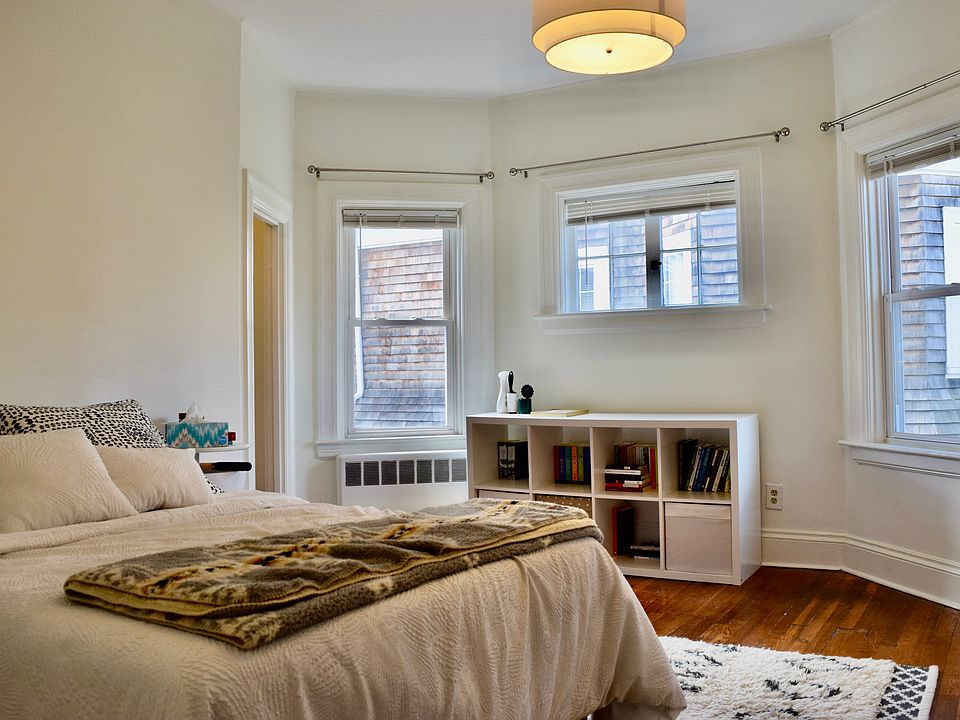 Bedroom - located on 2nd floor