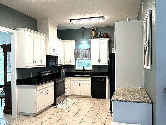 4th image of 8380 Shady Ln