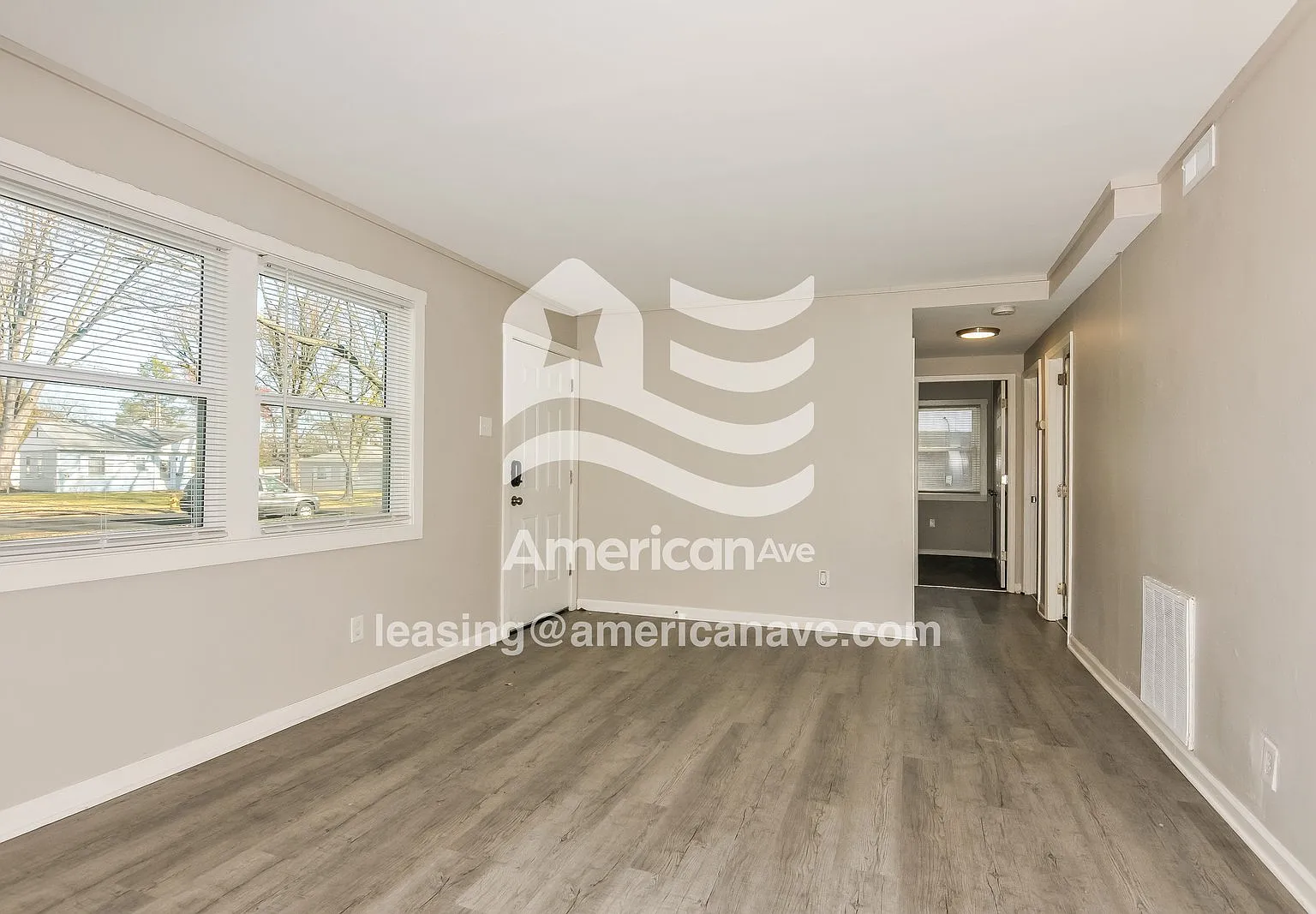 3 bed, 1.0 bath, 816 sqft, $1,191 — Photo 4