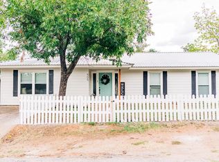 505 Howard St, Mason, TX 76856