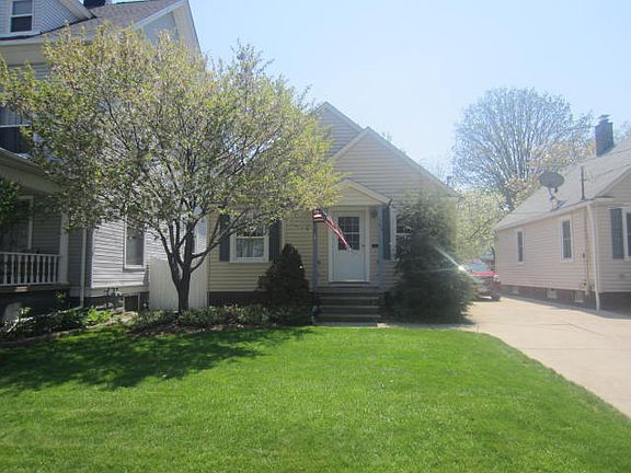 2nd image of 1103 W 8th St